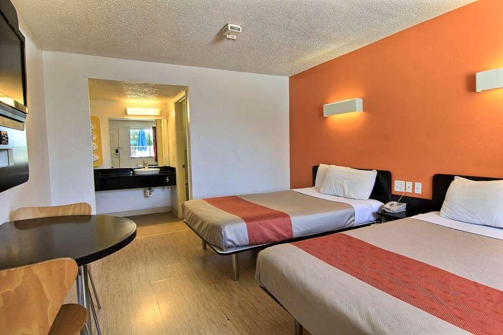 Motel 6-Swift Current, Sk Quarto foto
