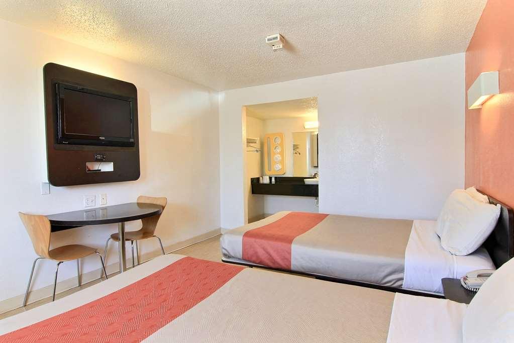 Motel 6-Swift Current, Sk Quarto foto